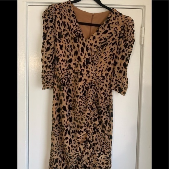ZY Leopard Print Midi Dress with slit Size XS - Picture 9 of 16